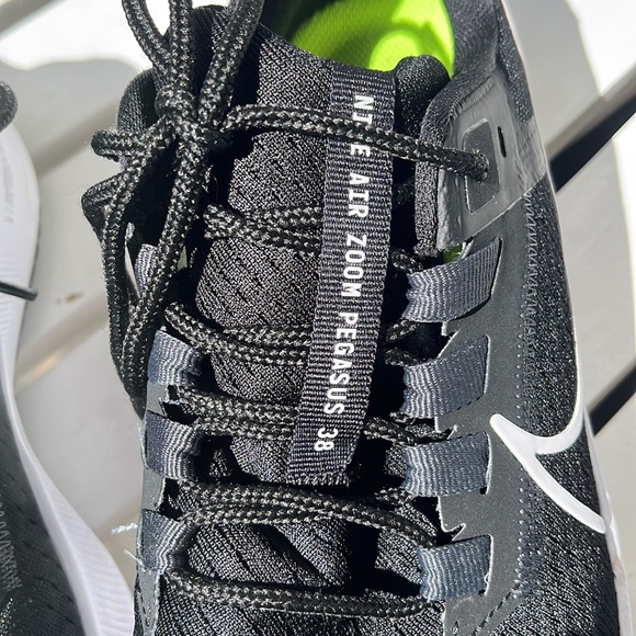 ☀️Nike Pegasus 38 Size 7.5 Black & White - Picture 4 of 6